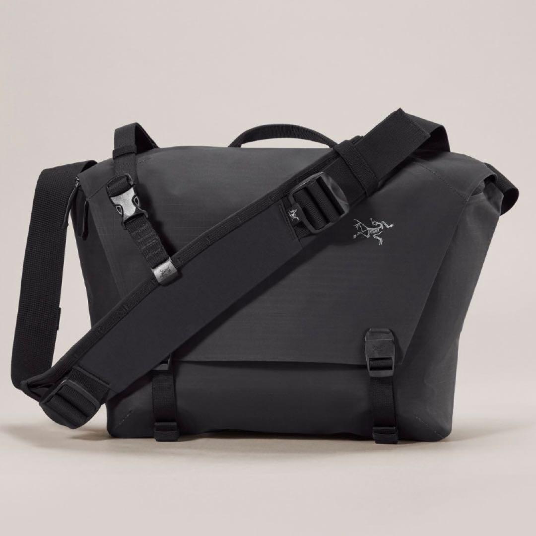 入手困難！新品未使用！アークテリクス　グランヴィル10 クーリエ　BLACK