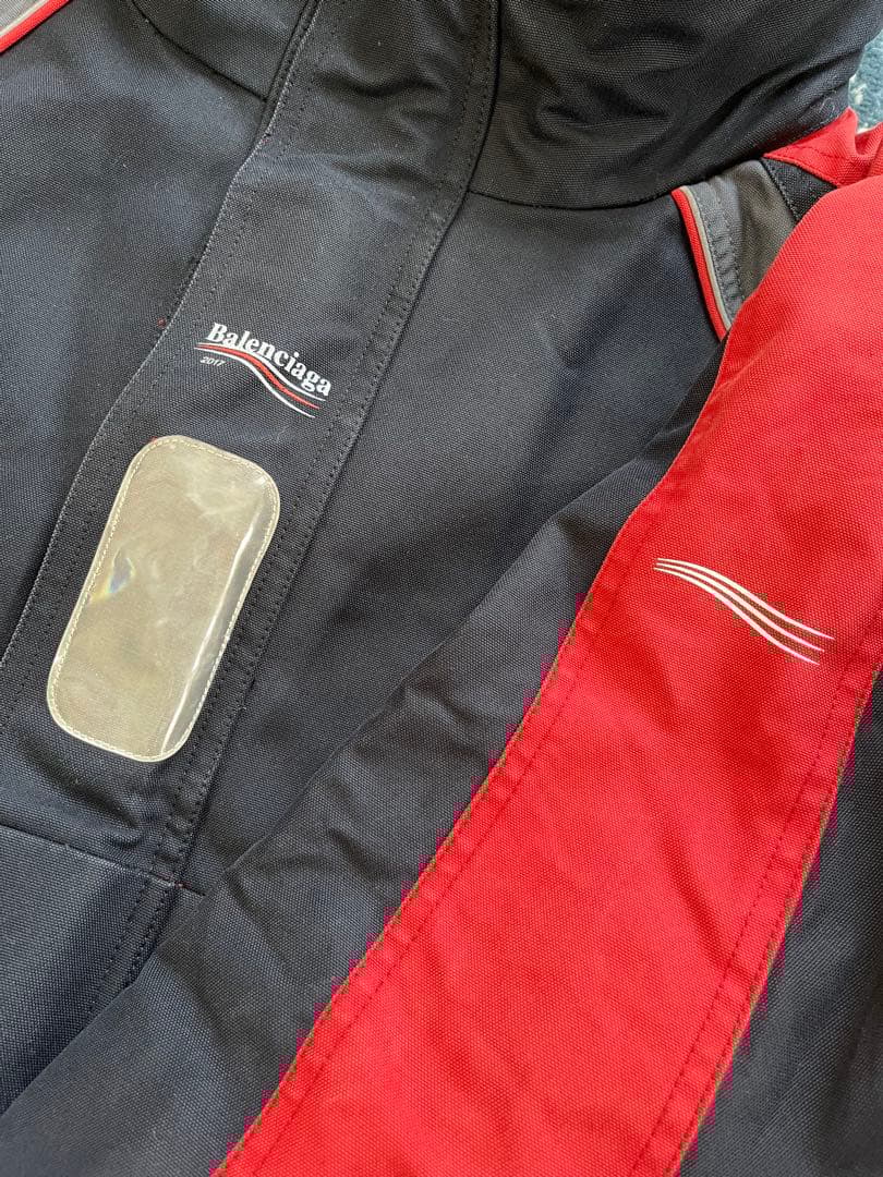 バレンシアガ Cシェイプ マウンテンパーカーブルゾン メンズ 46