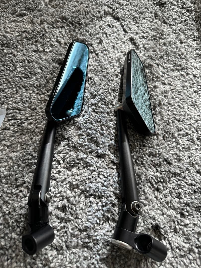 rizomaミラー Circuit744 + アダプター