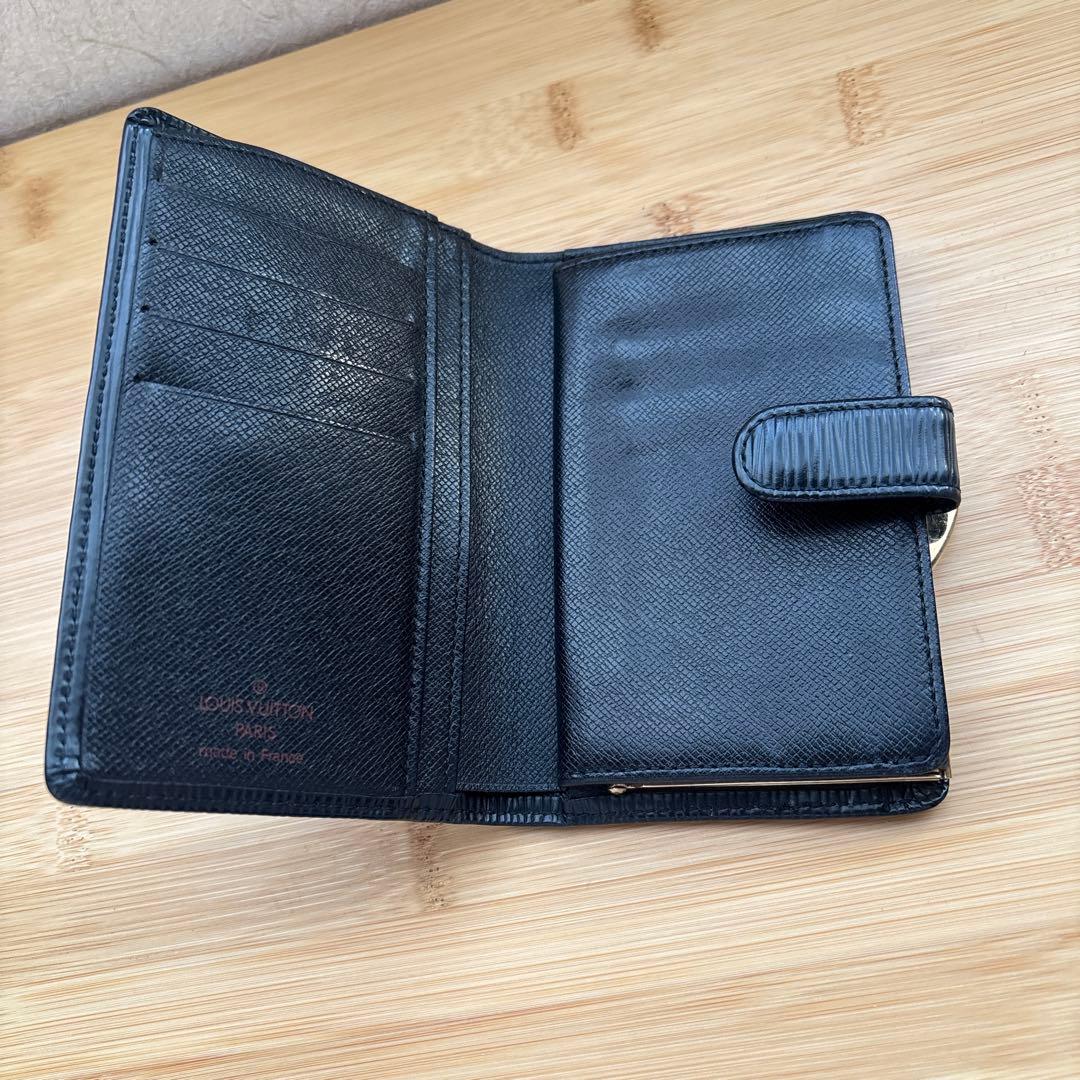 LOUIS VUITTON エピ　二つ折り財布　[美品]