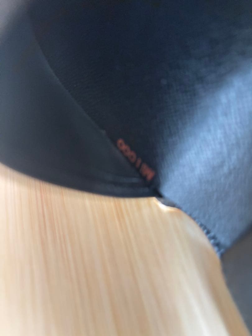 LOUIS VUITTON エピ　二つ折り財布　[美品]