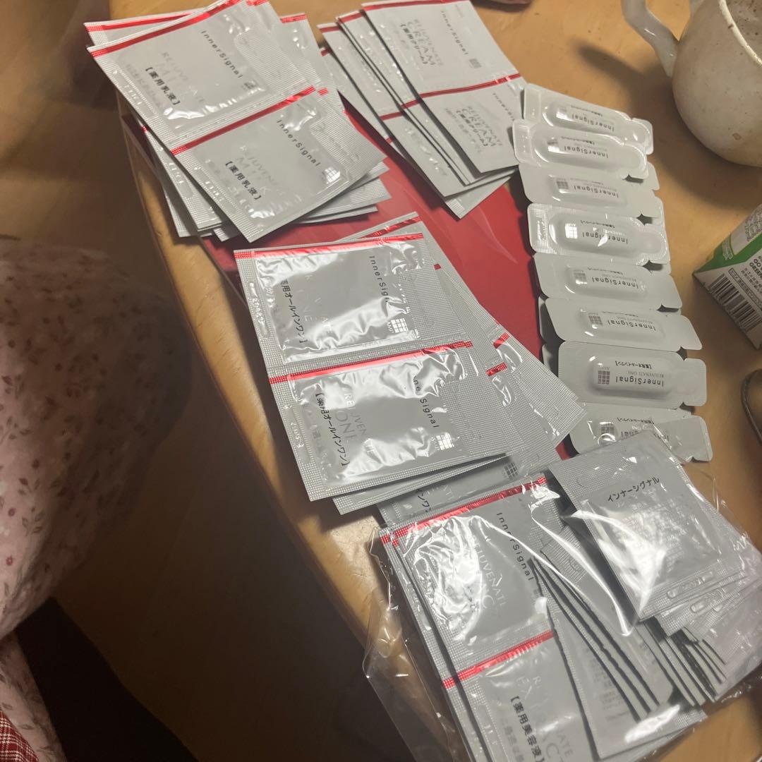 インナーシグナルリジュブネイトエキス30ml 2本　石鹸、サンプルもあります