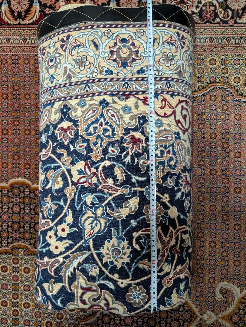ペルシャ絨毯　ナイン　クリーニング済 Persian carpet　Nain