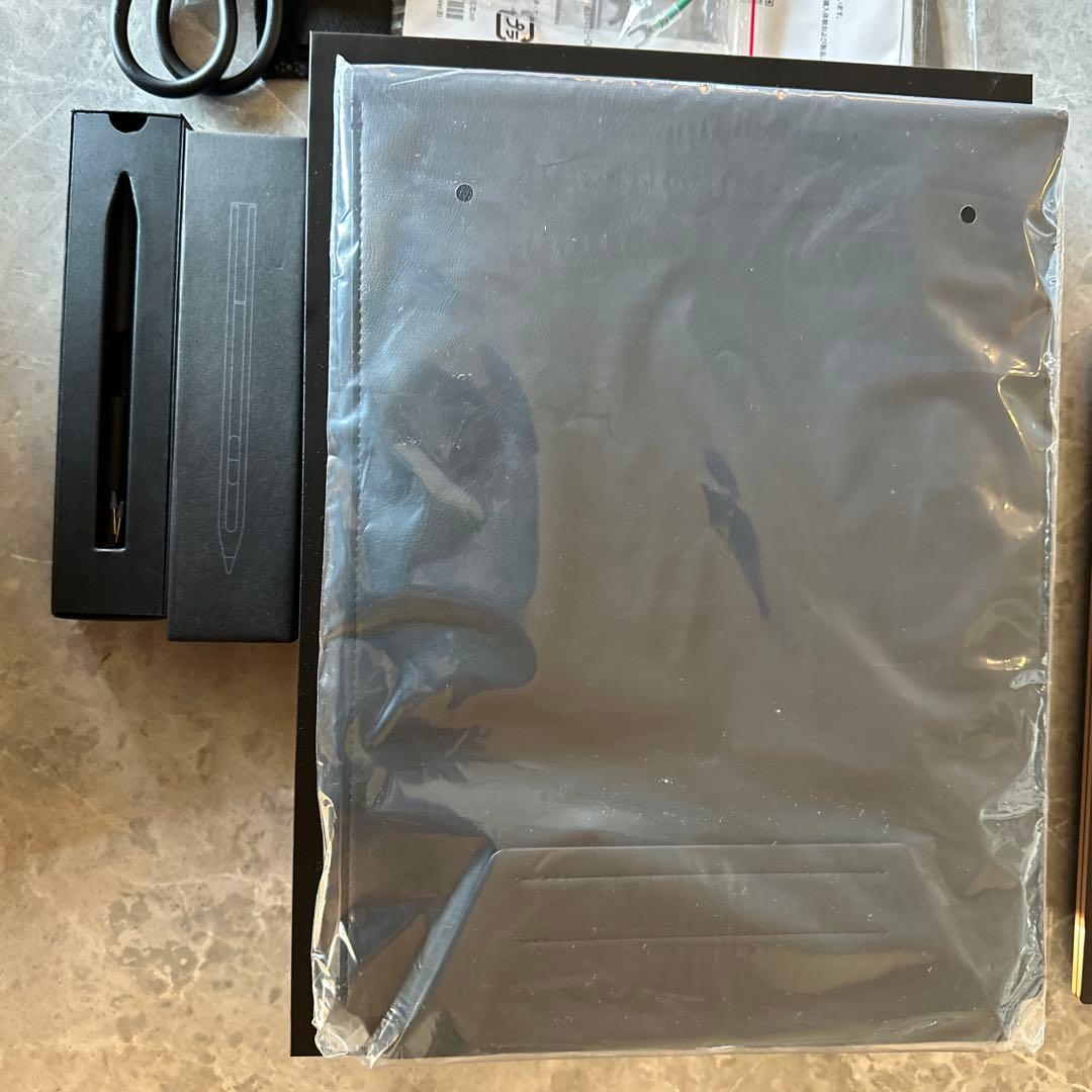 【期間限定値下げ】美品　hp spectre x360 convertible