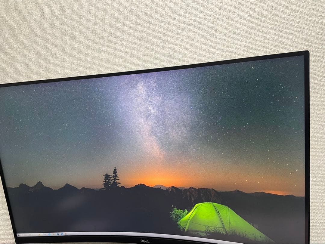 DELL 32インチ 4K曲面モニター S3221QS モニターアーム付き