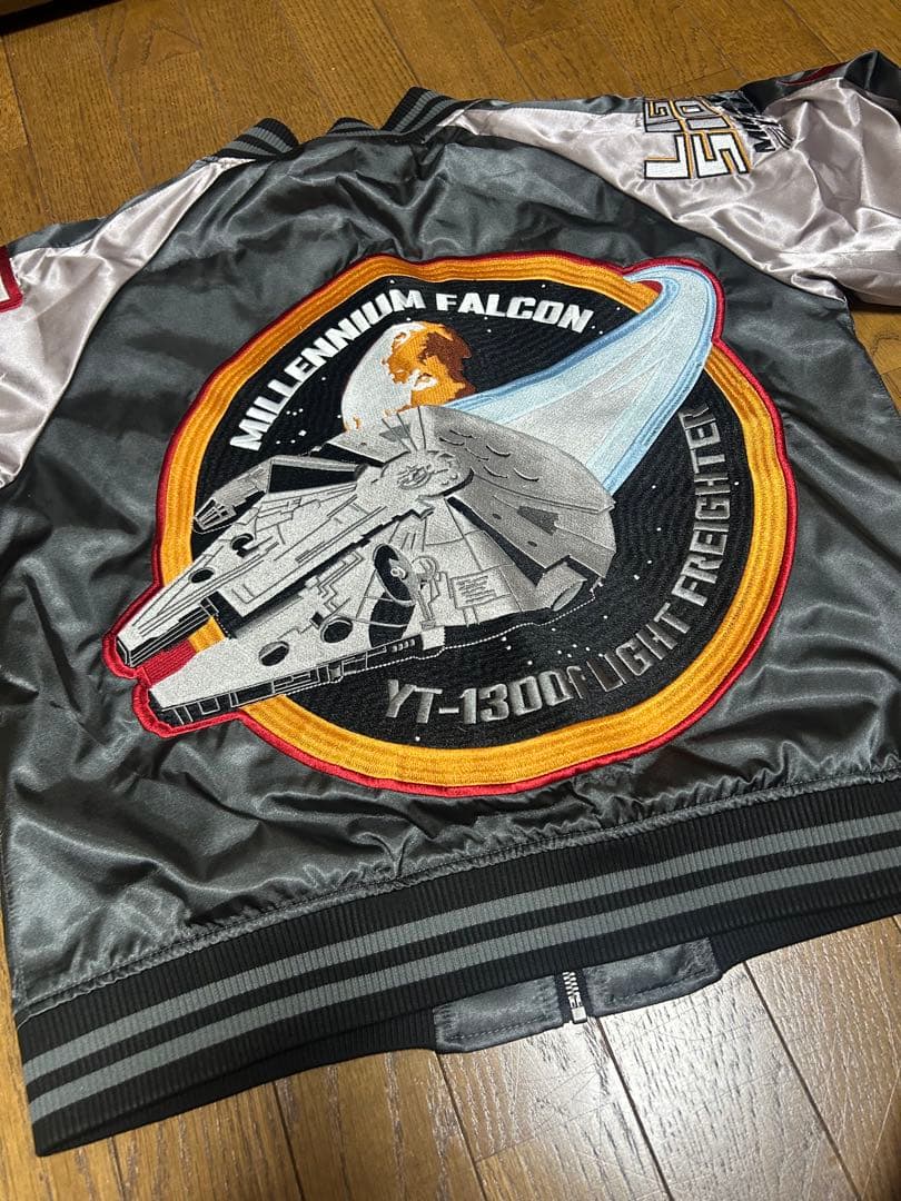 未使用スターウォーズ スカジャン L ミレニアムファルコン刺繍 ジャケット送料込