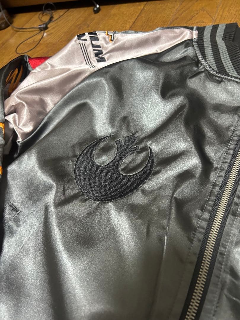 未使用スターウォーズ スカジャン L ミレニアムファルコン刺繍 ジャケット送料込