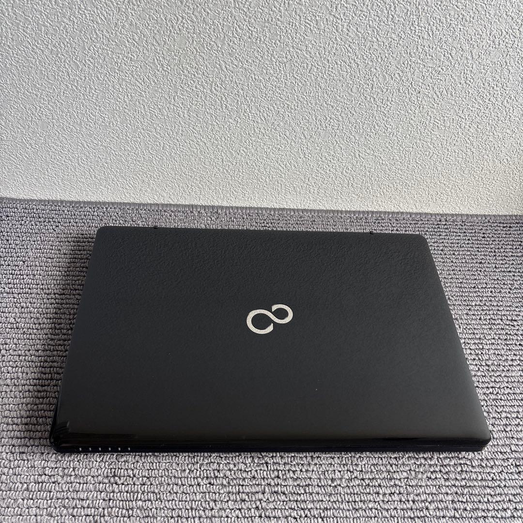 富士通lifebook AH43/D1 AMD Ryzen 3 2300U