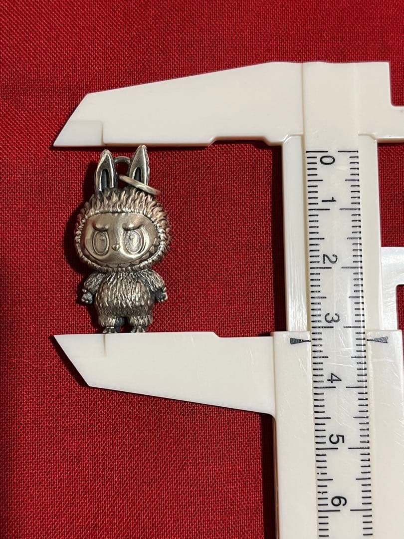 ラブブペンダントシルバー925銀製新品超希少POPMARTゲームおもちゃグッズ