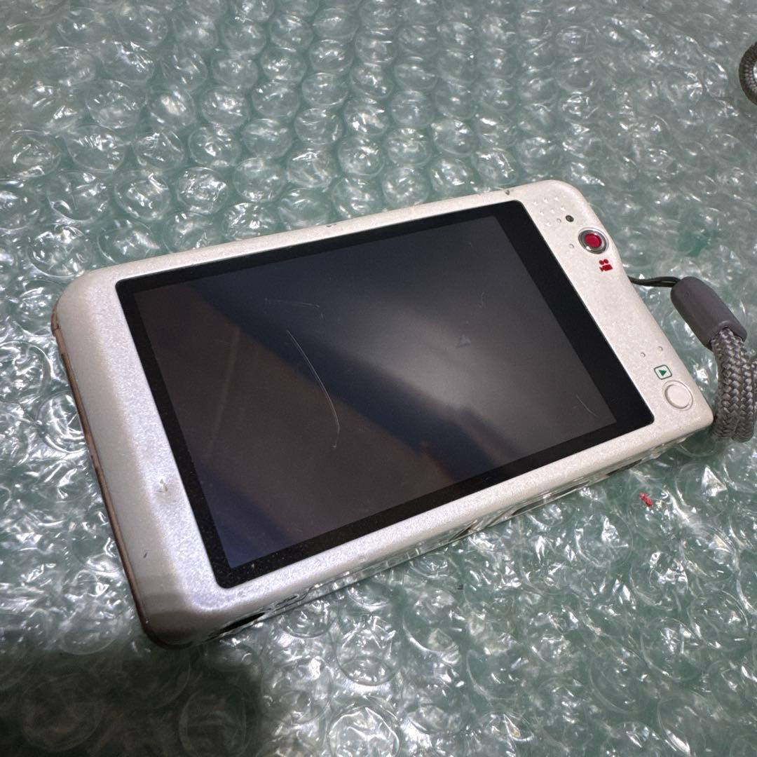 Lumix コンパクト　LUMIX FX DMC-FX80 デジカメ