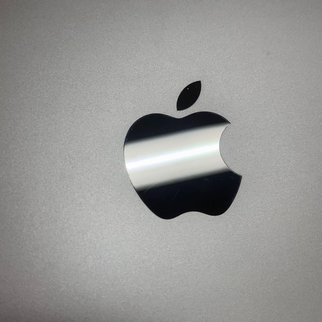 ［しょぴ］Apple Macbook Air M1チップ搭載 2020