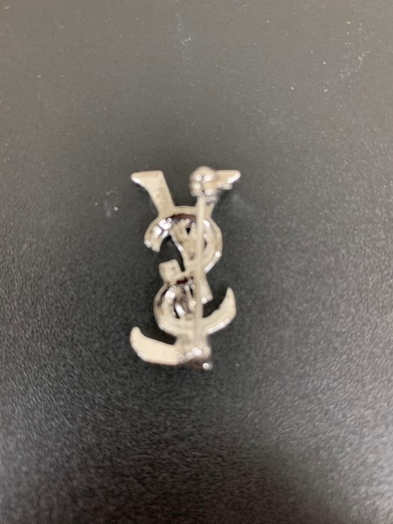 YSL イブサンローラン ブローチ シルバー