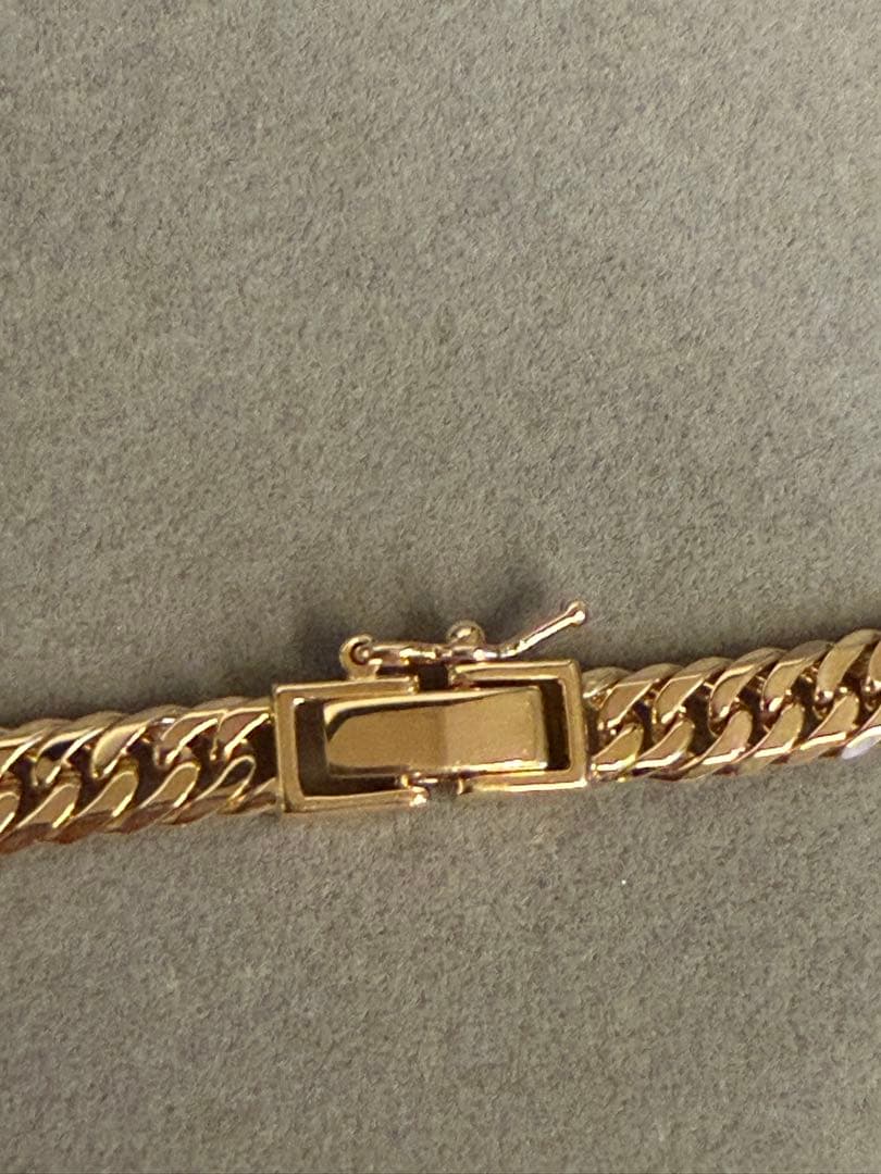 ゴールド チェーンネックレス ロック式