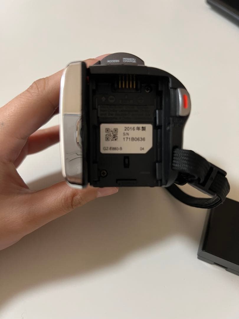 【SDカード付】JVC Everio ビデオカメラGZ-E880-B 美品