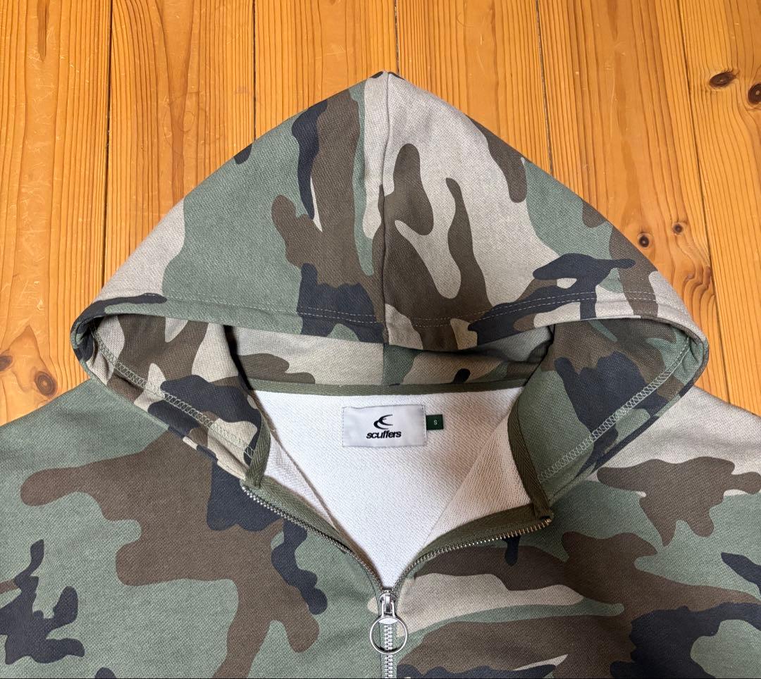 scuffers 迷彩柄 ジップアップパーカー