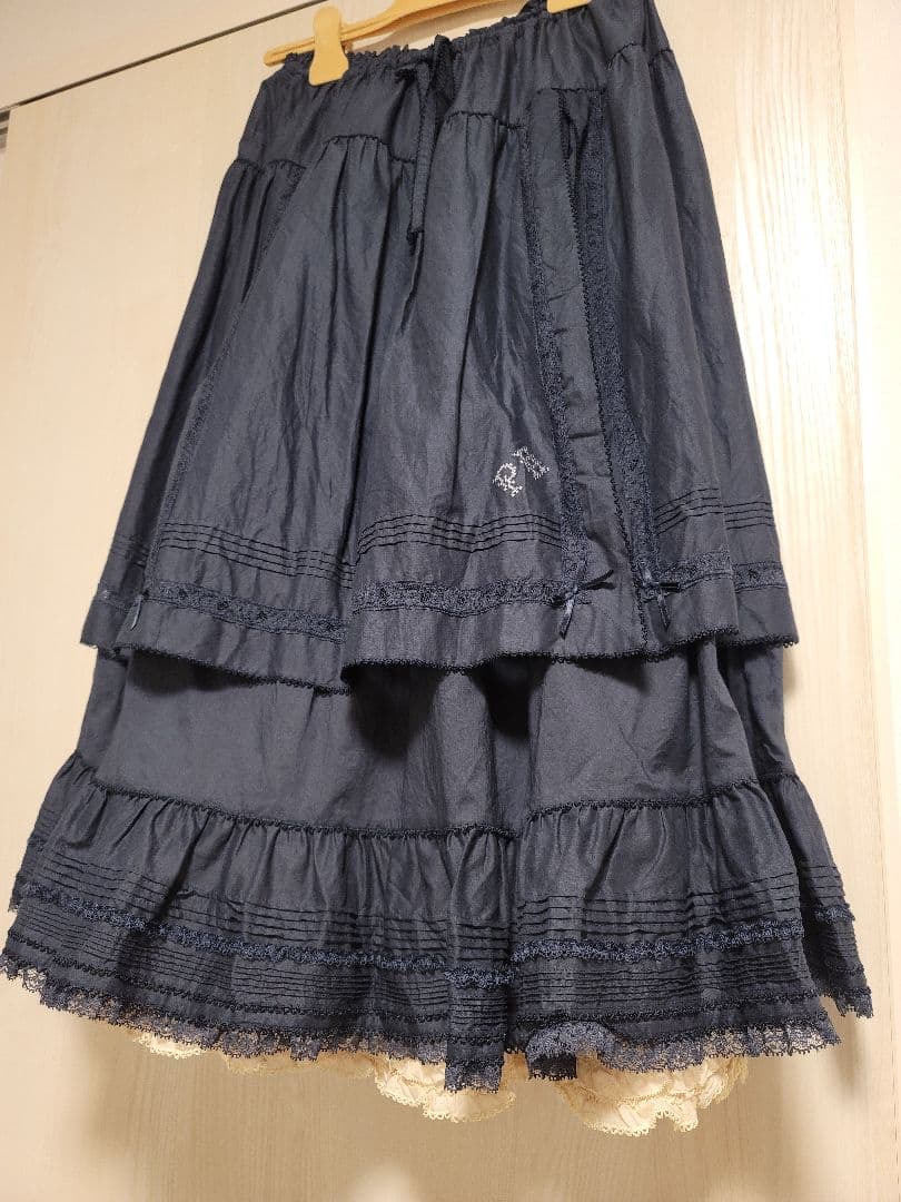 PINK HOUSE ロゴ刺繍入りエプロン風ローンスカート