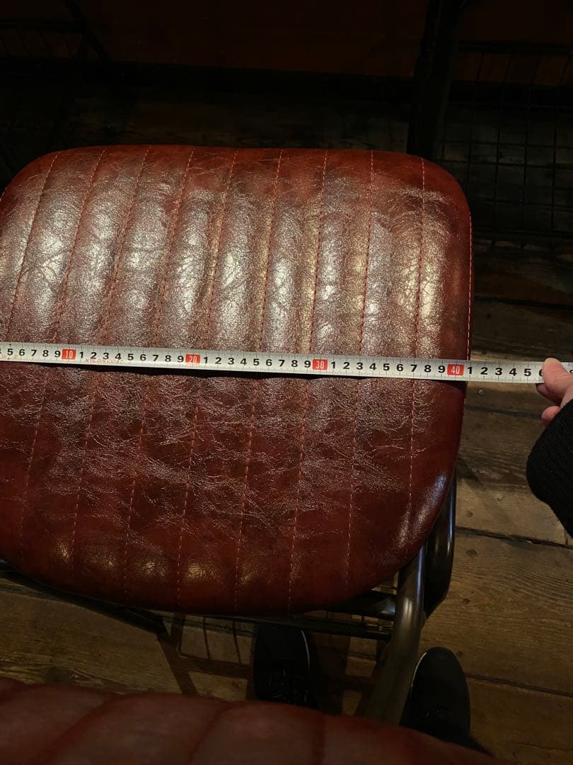 店舗カウンターチェア　赤茶色7脚