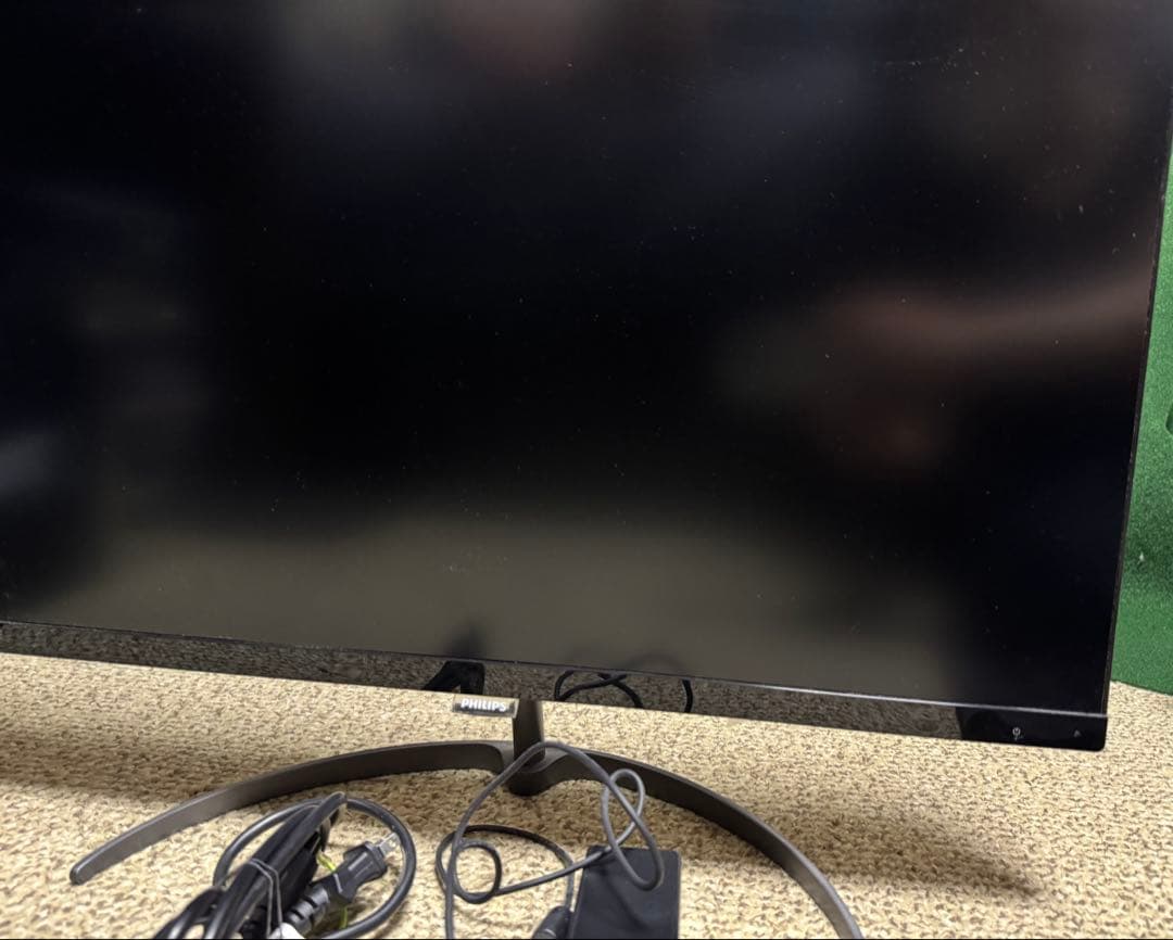 PHILIPS E line 27インチ 4K モニター