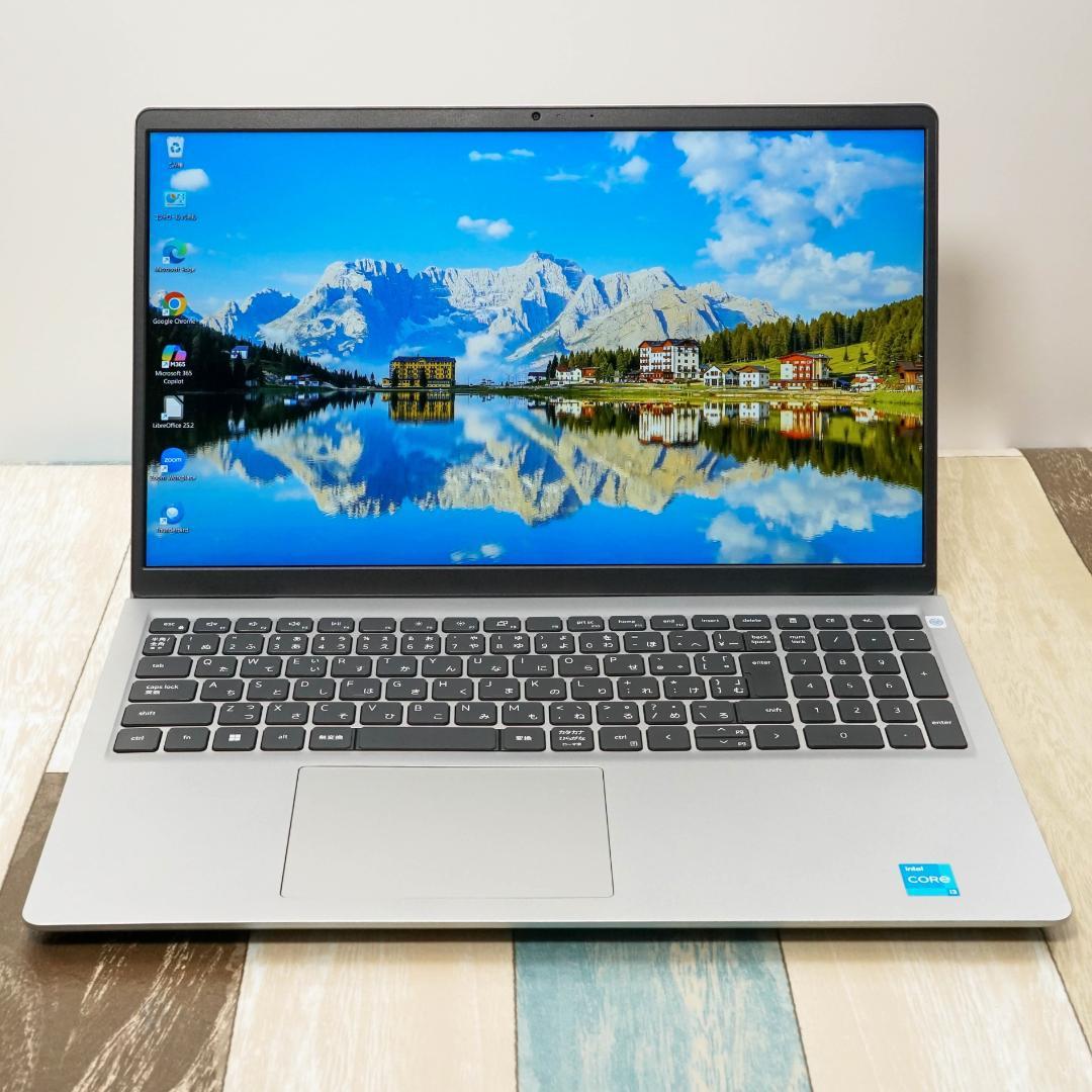 極美品の神速仕様✨１１世代コアｉ３に超高速ＳＳＤ＆大容量メモリ搭載✨フルＨＤ液晶