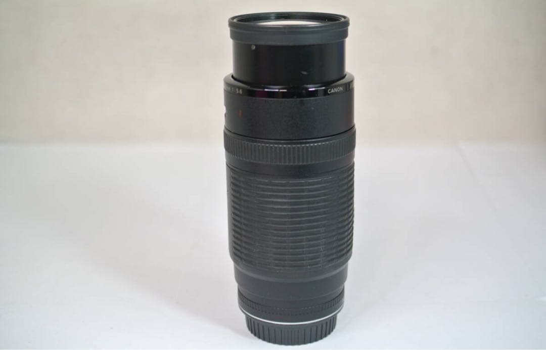 一眼レフカメラ　超望遠レンズ　Canon EF100-300mm