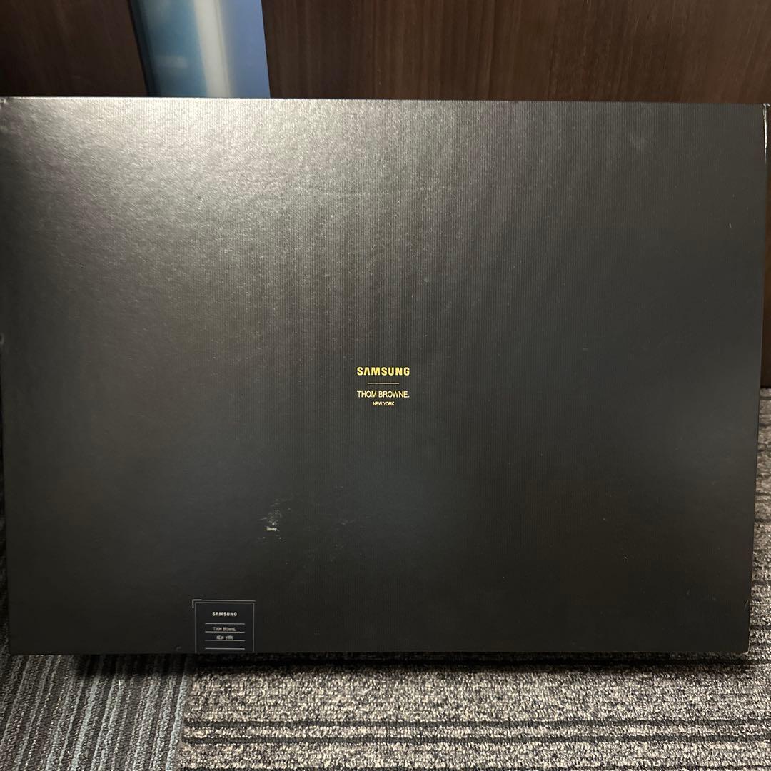 Thom Browneトムブラウン Galaxy Z Fold5 watch6