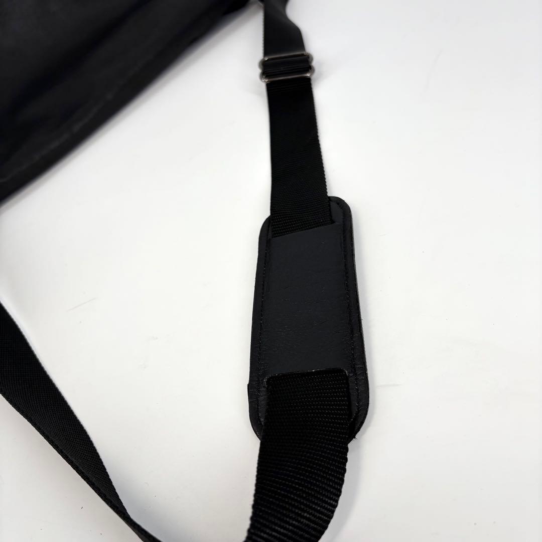 ●オリンピック限定品　美品　OLD COACH メッセンジャーバッグ　A4収納可