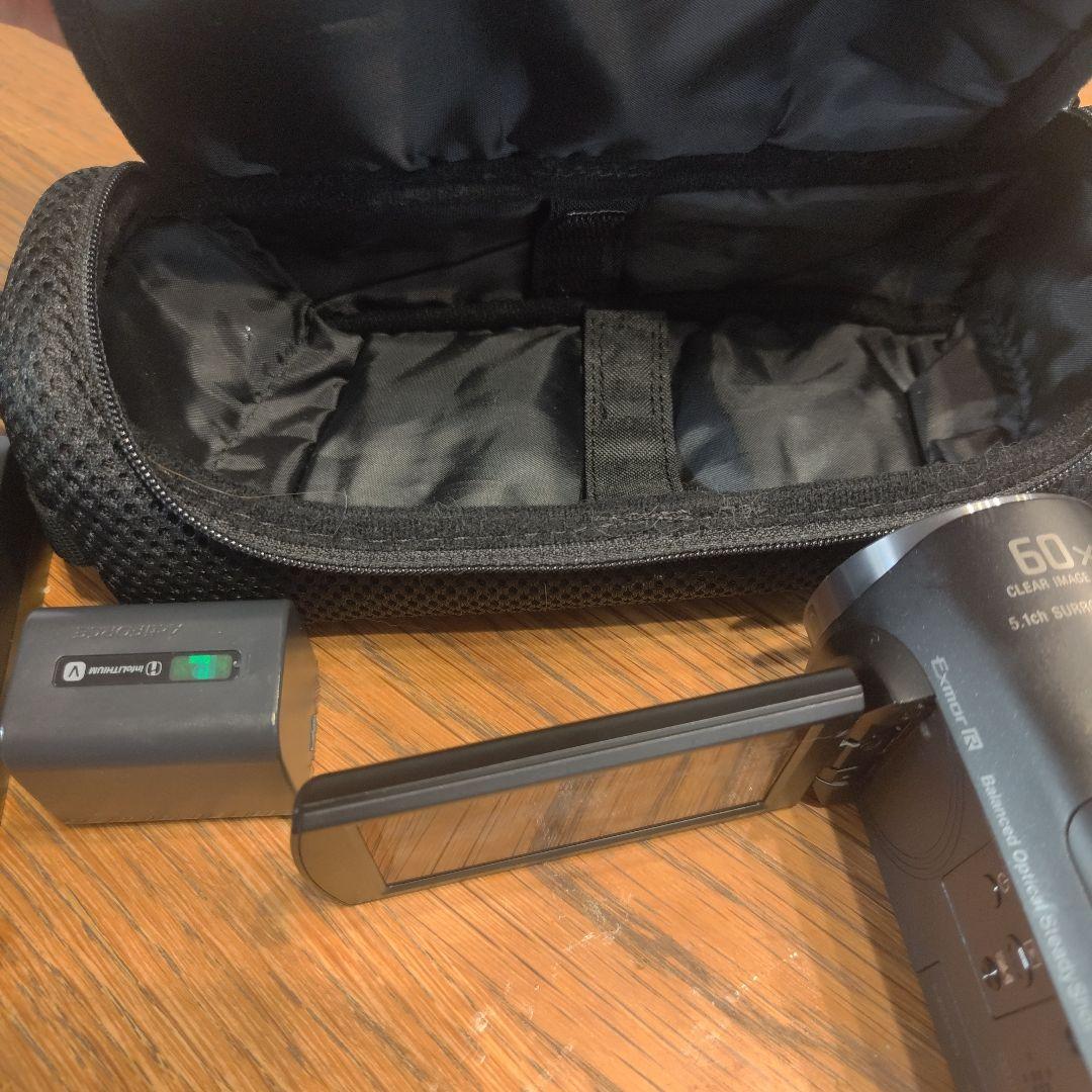 SONY HDカメラ HDR-CX670とバッテリー2個、専用純正ケースのセット