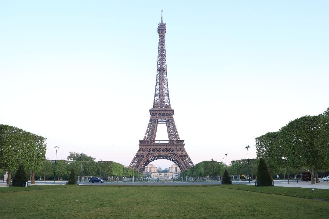 Canon ミラーレスカメラkiss-mとレンズセット