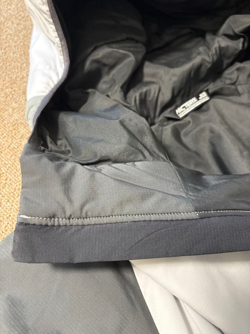 ジャケット・アウター ARC'TERYX x BEAMS Wabi-Sabi Atom Hood