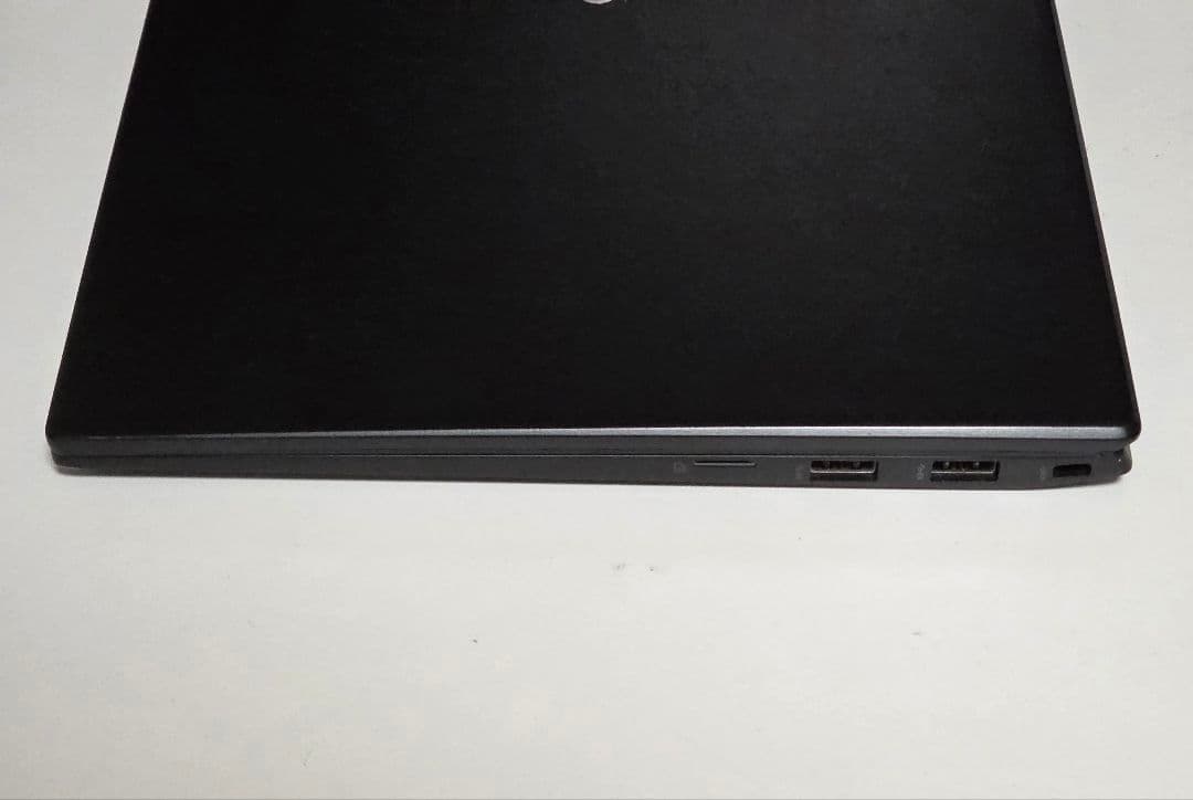 LG gram14 999g超軽量 37時間駆動13世代i5 16Gメモリ