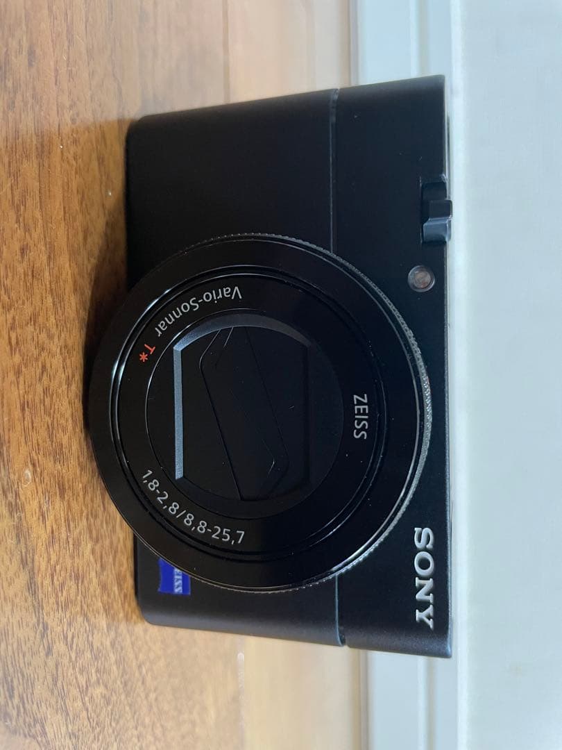 SONY コンパクトデジカメ DSC-RX100M5