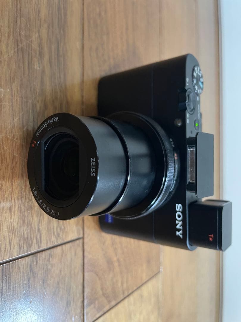 SONY コンパクトデジカメ DSC-RX100M5