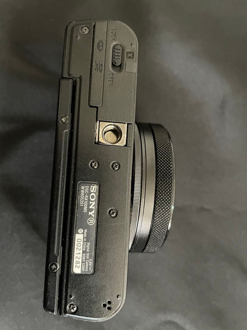 SONY コンパクトデジカメ DSC-RX100M5