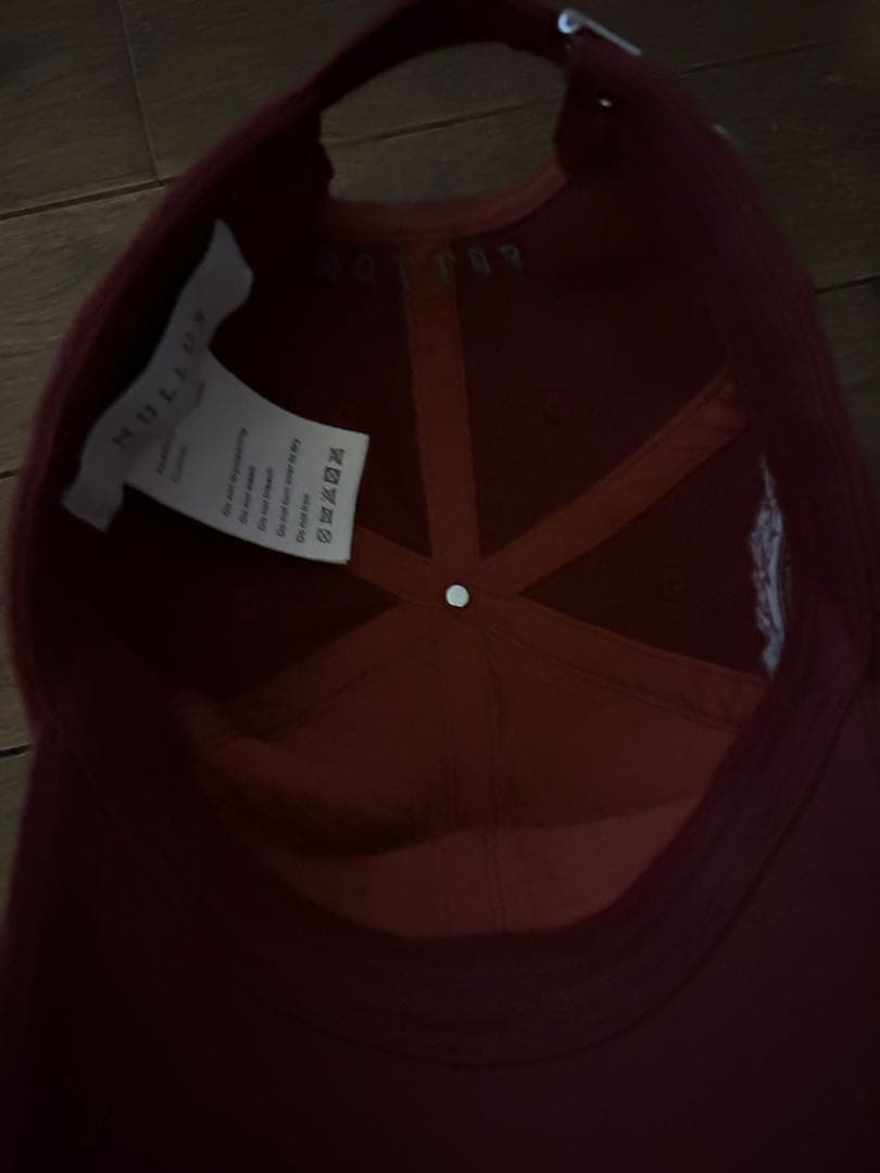 nullus 25ss HOMME ALONE キャップ 赤