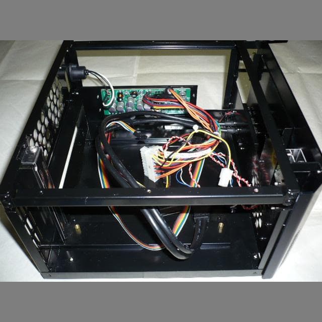 Abee acubic E30 黒　山洋電気ファン、延長ケーブル等をおまけで同梱