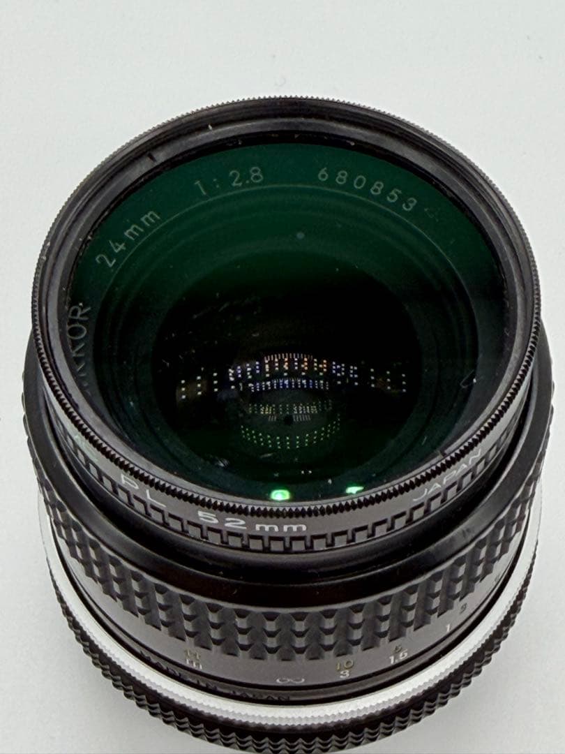 Nikkor 24mm f/2.8 レンズ