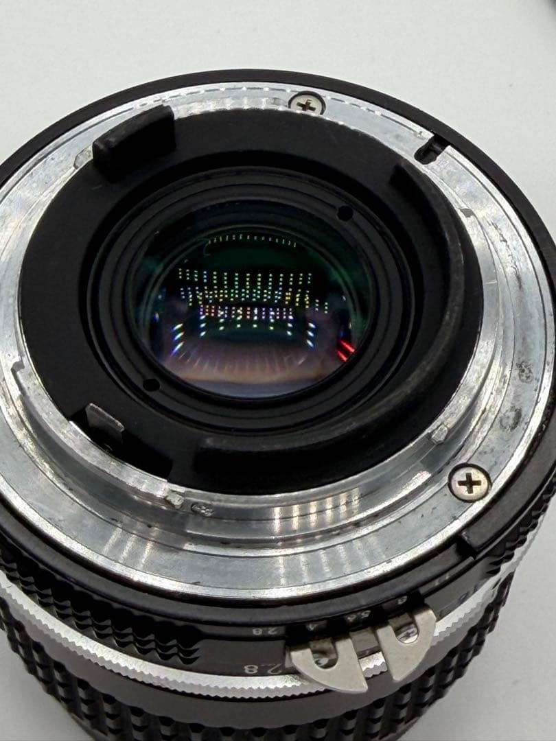 Nikkor 24mm f/2.8 レンズ