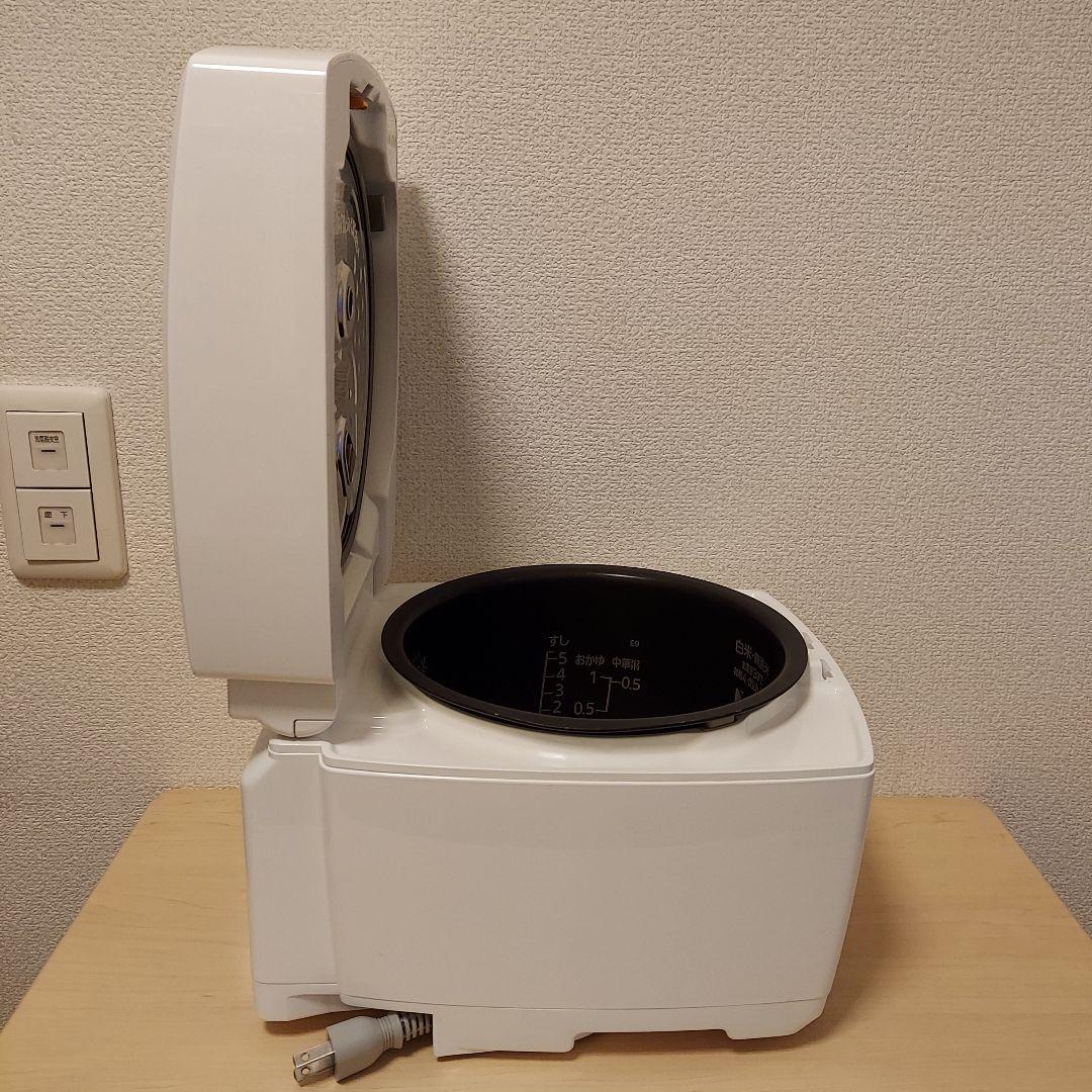 三菱IHジャー 炊飯器　炭炊釜　1.0L　NJ-VE109-W形　2019年製