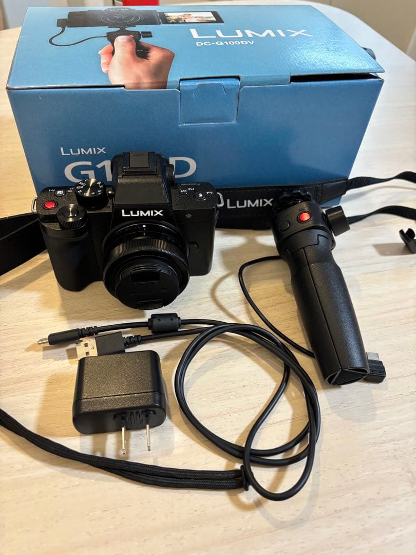 LUMIX DC-G100DV ミラーレス一眼 ブラック