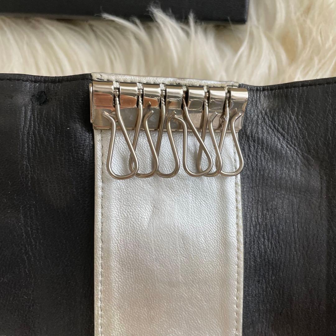 シャネル CHANEL キーケース カードケース カメリア 黒 シルバー