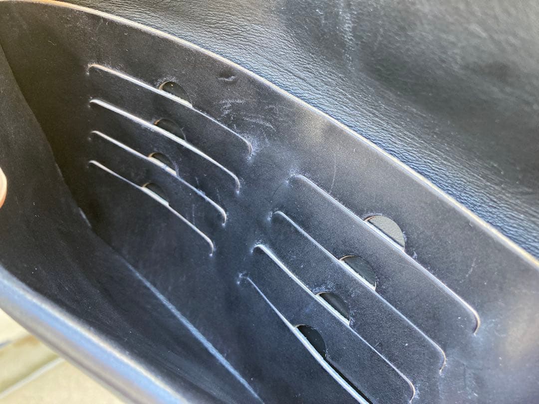 【希少】所作 コードバンの１枚革を折り紙のように折り込んだ長財布　定価10万円