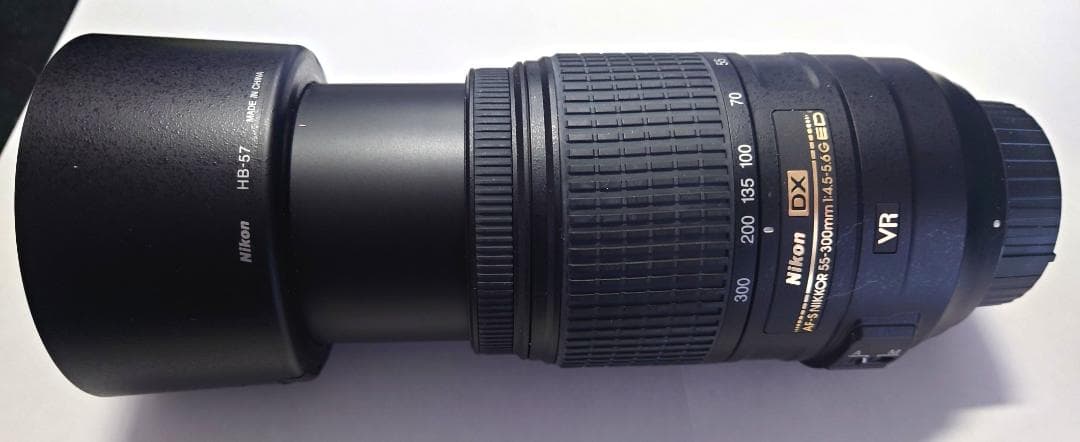 初心者用に最高 Nikon 一眼レフ D5500 レンズ2本で広角から望遠まで