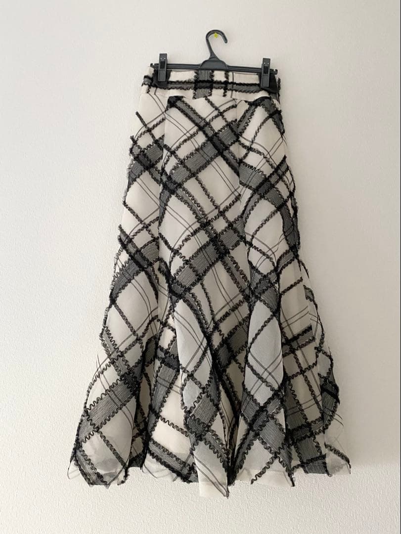 週末sale★チュールチェック刺繍スカート