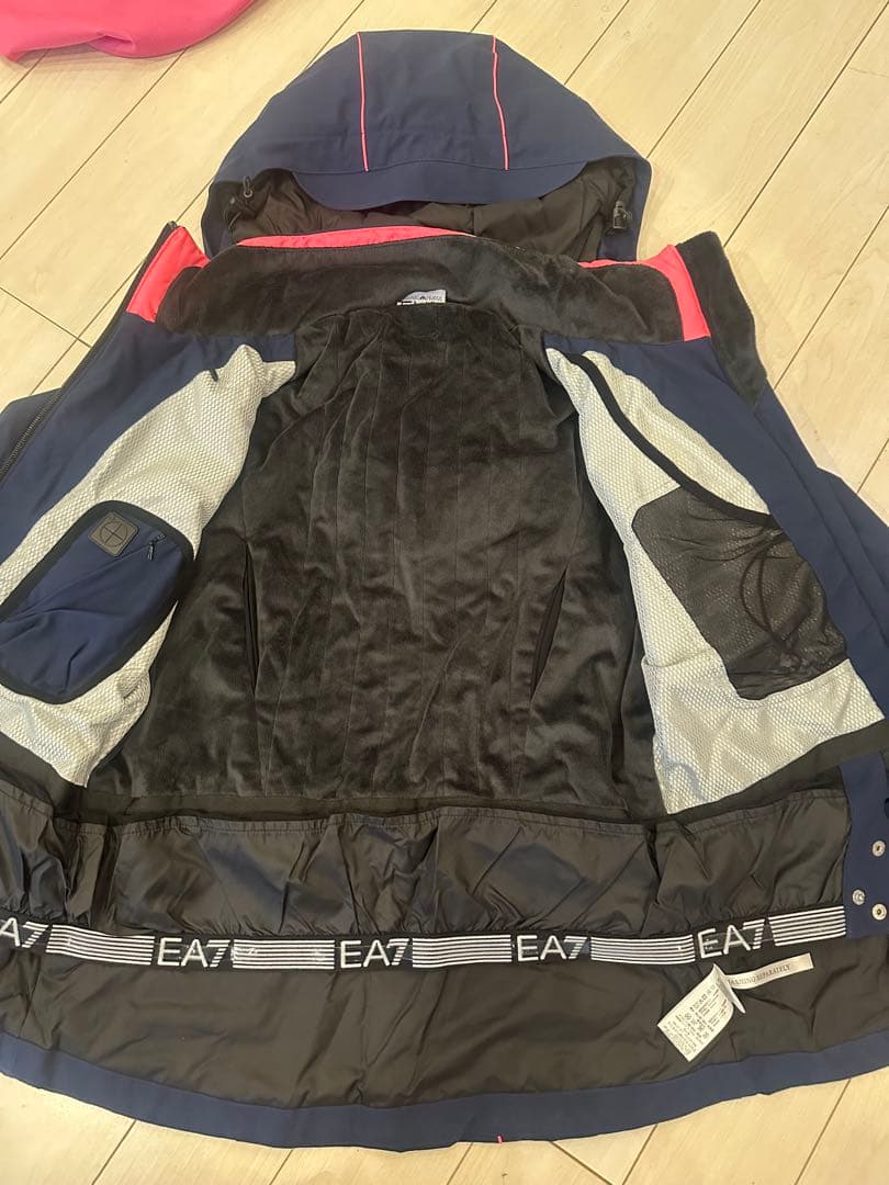 EA7 EMPORIO ARMANIスキーウェア上下