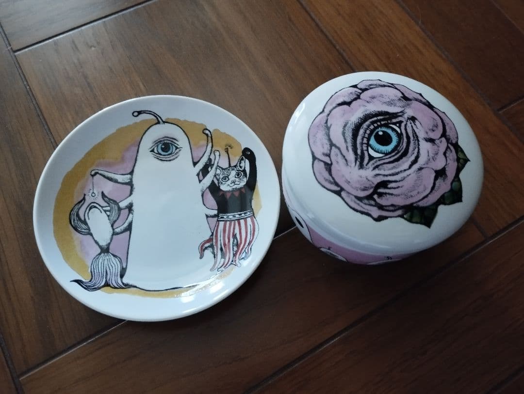 r*w様 ヒグチユウコ　湯呑み＆皿セット　ひとつめちゃん