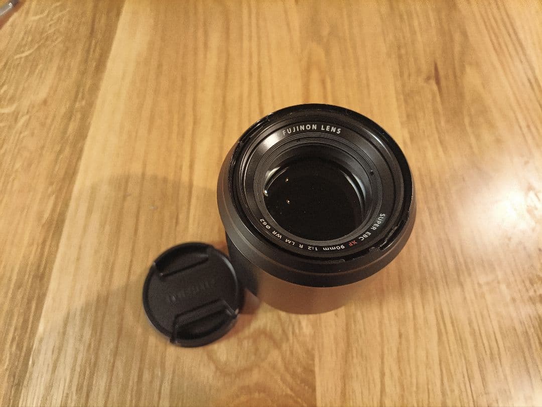 Fujinon XF 90mm f/2 R LM WR レンズ
