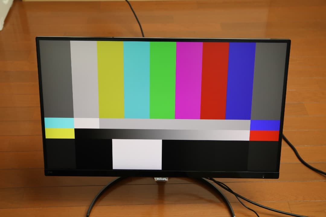 <たく >Philips 276E8V 4K 27インチ モニター