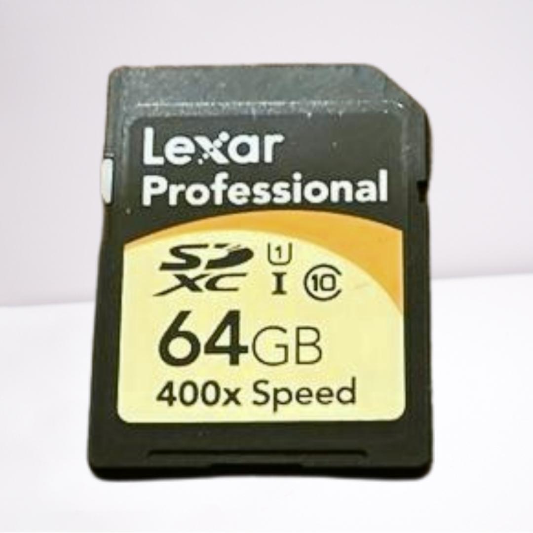 【ビデオカメラ】 Panasonic HC-V520M【64GB SDカード付】