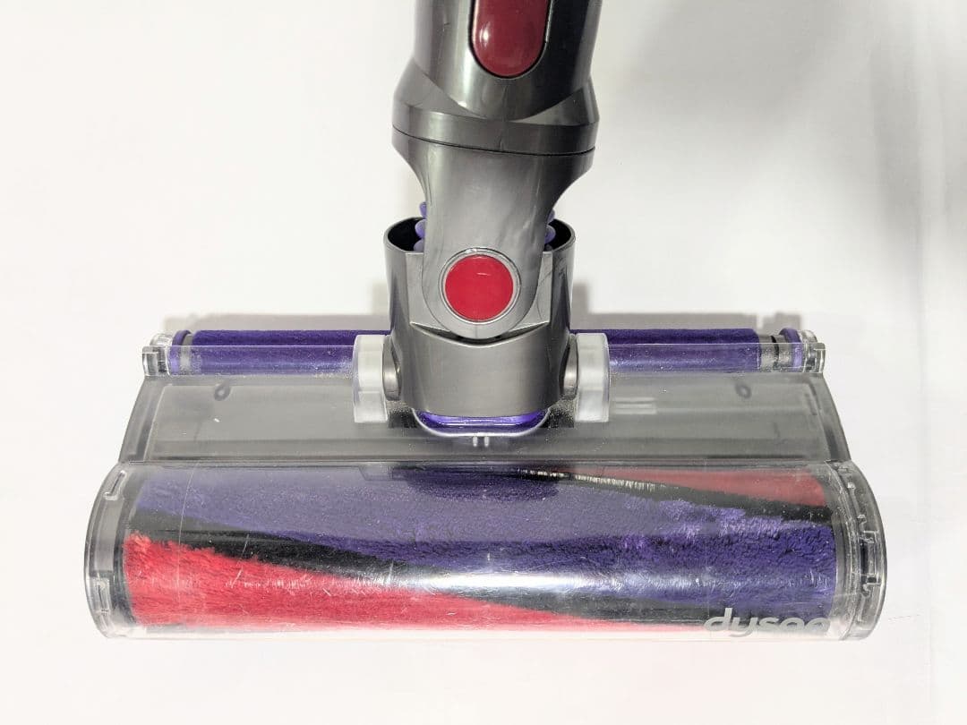 【動作品】ダイソン 掃除機　V10 各種ノズル付き　①