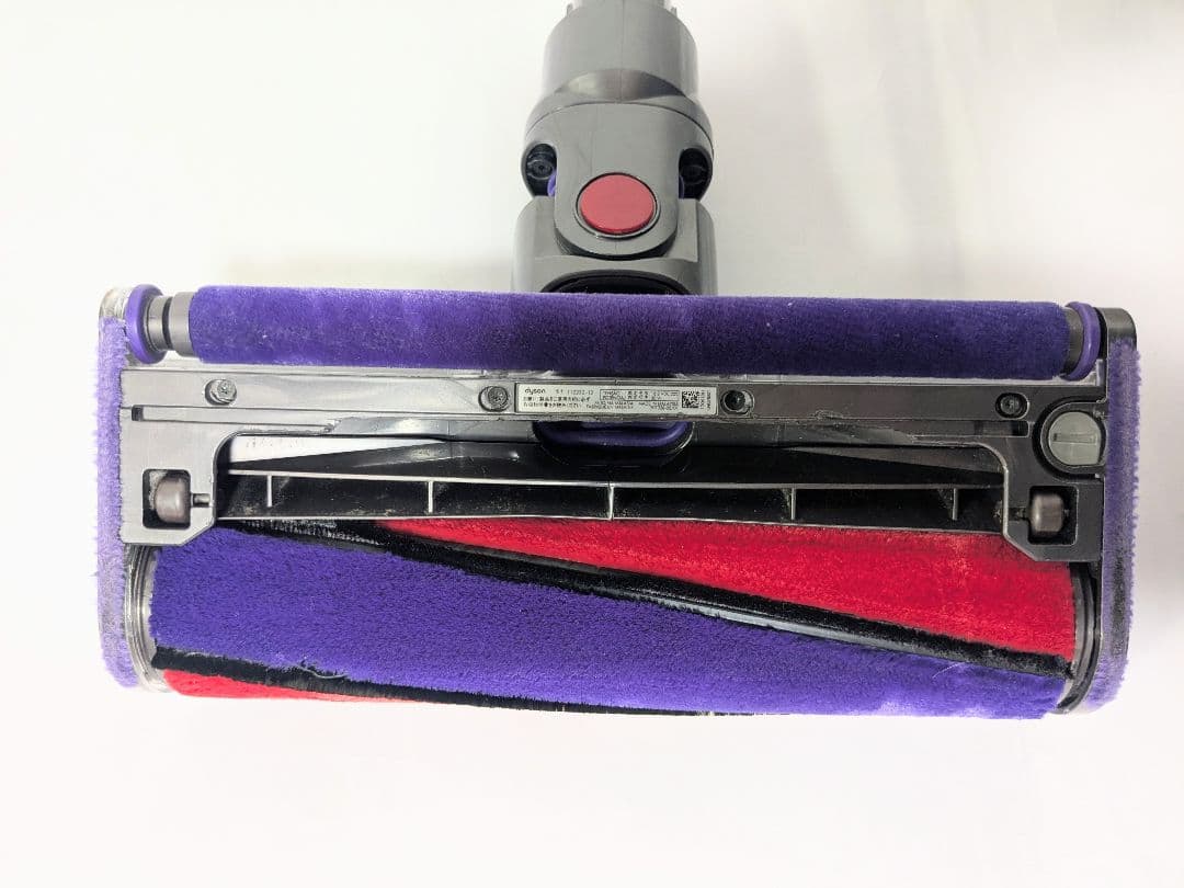 【動作品】ダイソン 掃除機　V10 各種ノズル付き　①